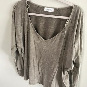 CJLA grey V Neck long sleeve ( L)
